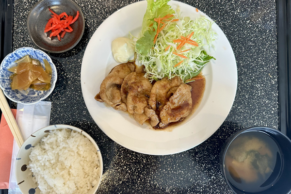 豚生姜焼き定食